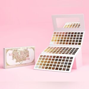 Gold and Silver Eyeshadow Palette for Dramatic Looks